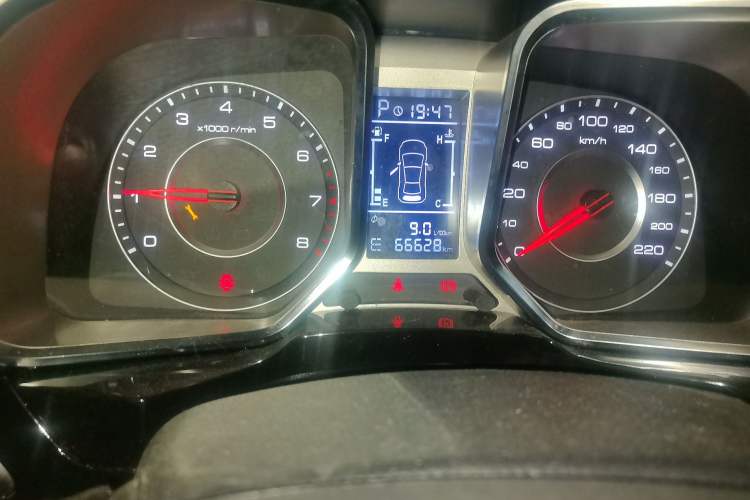 Used Zotye Domy X5 2015 1.5T CVT ZHANG GUI Model China V Standard Odometer Close Up