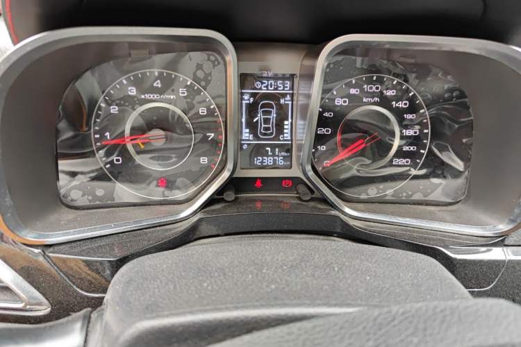 Used Zotye Domy X5 2015 1.5T Manual Luxury Version China IV Standard Odometer Close Up