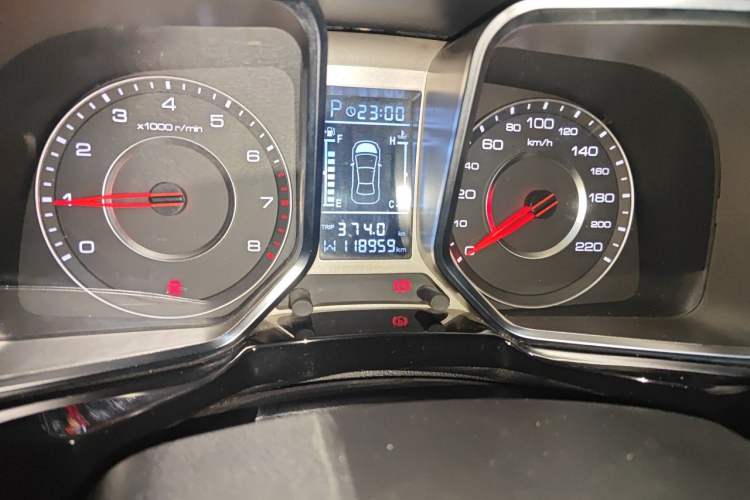 Used Zotye Domy X5 2015 1.5T CVT ZhiXian Model China IV Standard Odometer Close Up
