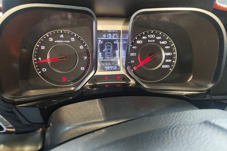 Used Zotye Domy X5 2015 1.5T Manual Luxury Version China IV Standard Odometer Close Up