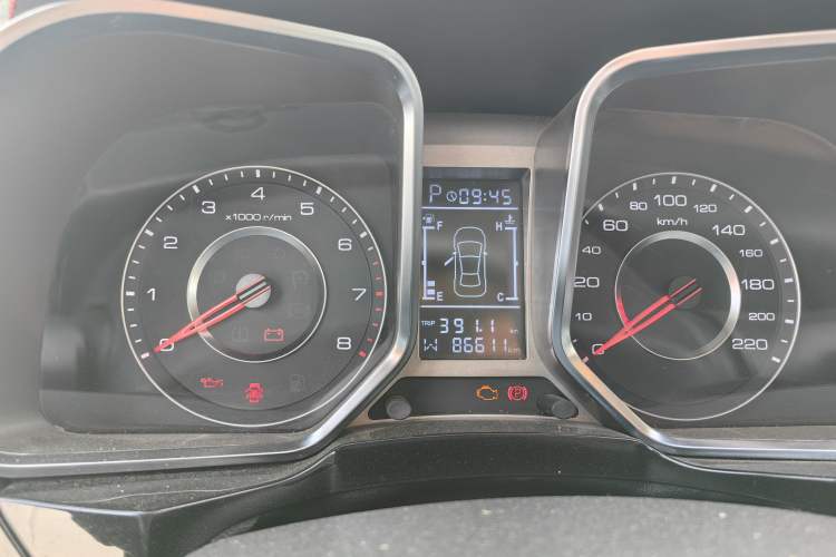 Used Zotye Domy X5 2015 1.5T CVT ZhiXian Model China IV Standard Odometer Close Up