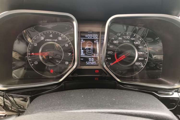 Used Zotye Domy X5 2015 1.5T Manual Luxury Version China IV Standard Odometer Close Up