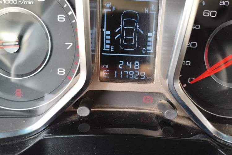 Used Zotye Domy X5 2015 1.5T CVT ZhiXian Model China IV Standard Odometer Close Up