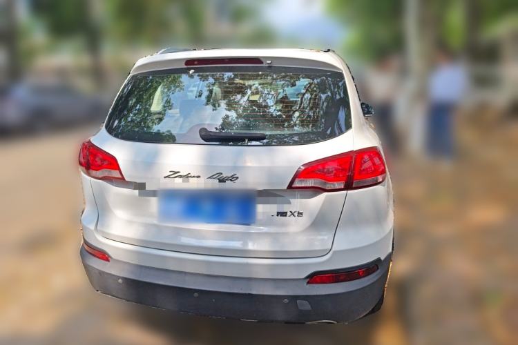 Used Zotye Domy X5 2015 1.5T Manual Luxury Version China IV Standard Rear
