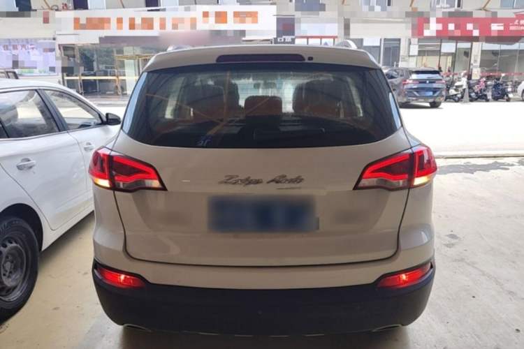 Used Zotye Domy X5 2015 1.5T CVT ZhiXian Trim China V Standard Rear