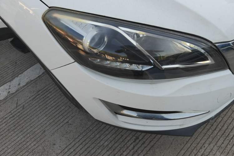 Used Zotye Domy X5 2015 1.5T Manual Elite Model China V Standard Right Front Headlight