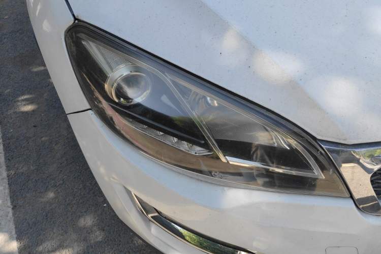 Used Zotye Domy X5 2015 1.5T Manual Luxury Version China IV Standard Right Front Headlight