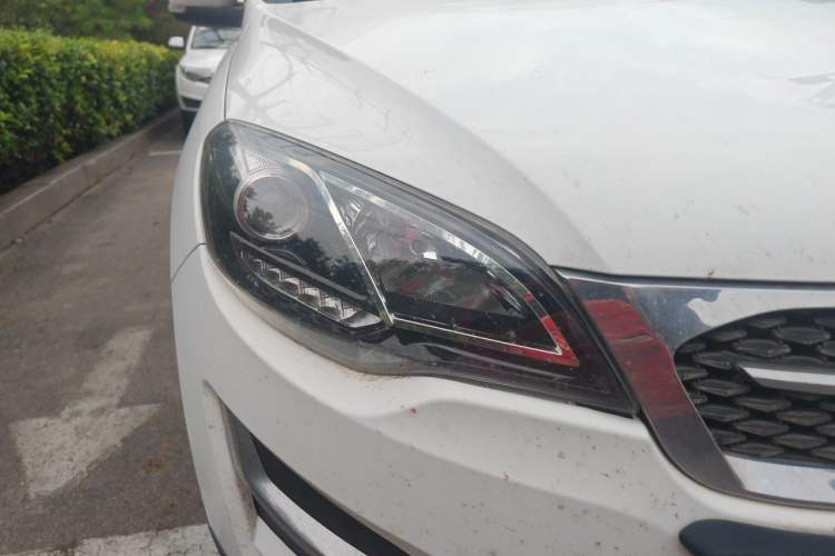Used Zotye Domy X5 2015 1.5T Manual Elite Model China V Standard Right Front Headlight