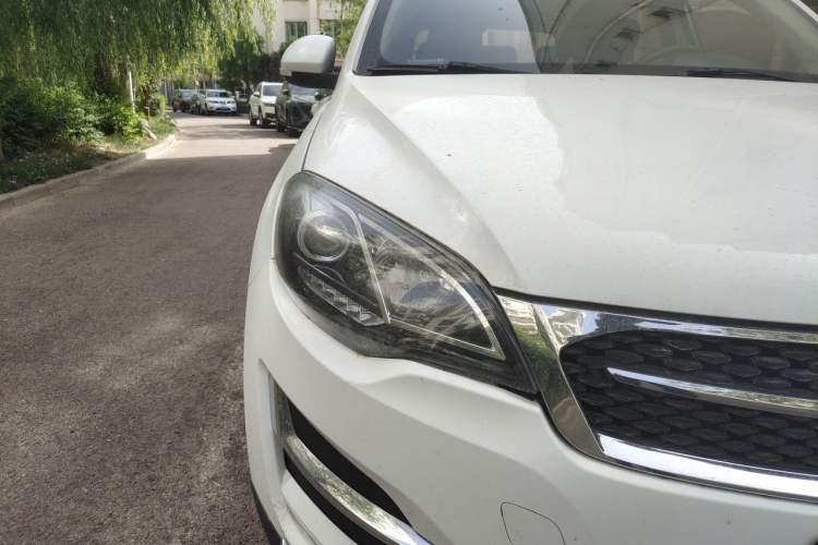 Used Zotye Domy X5 2015 1.5T CVT ZHANG GUI Model China V Standard Right Front Headlight