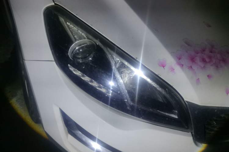 Used Zotye Domy X5 2015 1.5T CVT ZHANG GUI Model China V Standard Right Front Headlight
