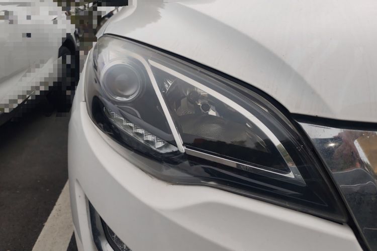 Used Zotye Domy X5 2015 1.5T Manual Luxury Version China IV Standard Right Front Headlight