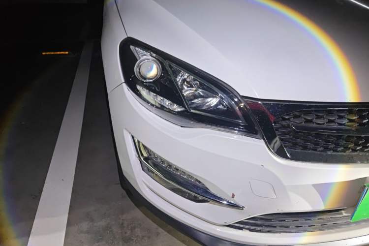 Used Zotye Domy X5 2015 1.5T CVT ZhiXian Model China IV Standard Right Front Headlight