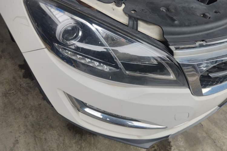 Used Zotye Domy X5 2015 1.5T Manual Luxury Version China IV Standard Right Front Headlight