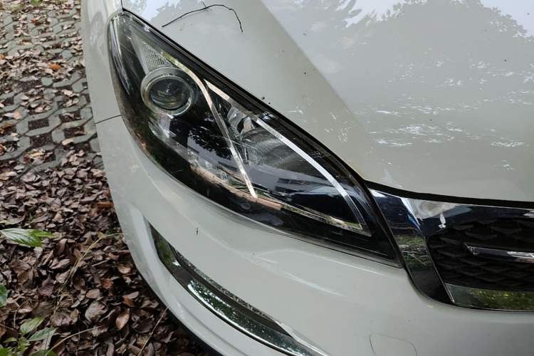 Used Zotye Domy X5 2015 1.5T CVT ZhiXian Model China IV Standard Right Front Headlight