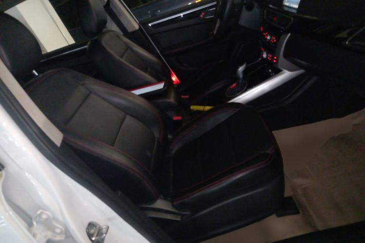 Used Zotye Domy X5 2015 1.5T CVT ZhiXian Trim China V Standard Right Front Seat