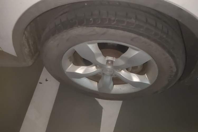 Used Zotye Domy X5 2015 1.5T Manual Luxury Model China V Standard Right Front Wheel Hub