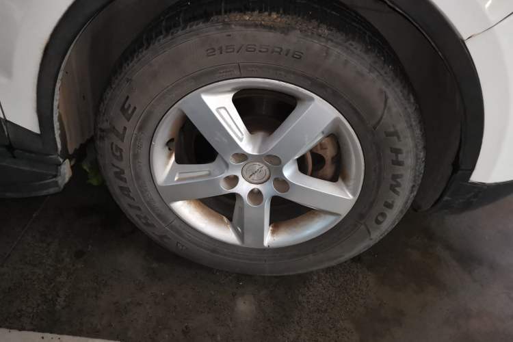 Used Zotye Domy X5 2015 1.5T CVT Landlord Model China IV Standard Right Front Wheel Hub