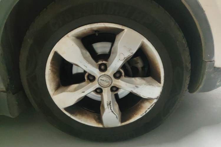 Used Zotye Domy X5 2015 1.5T CVT ZhiXian Model China IV Standard Right Front Wheel Hub