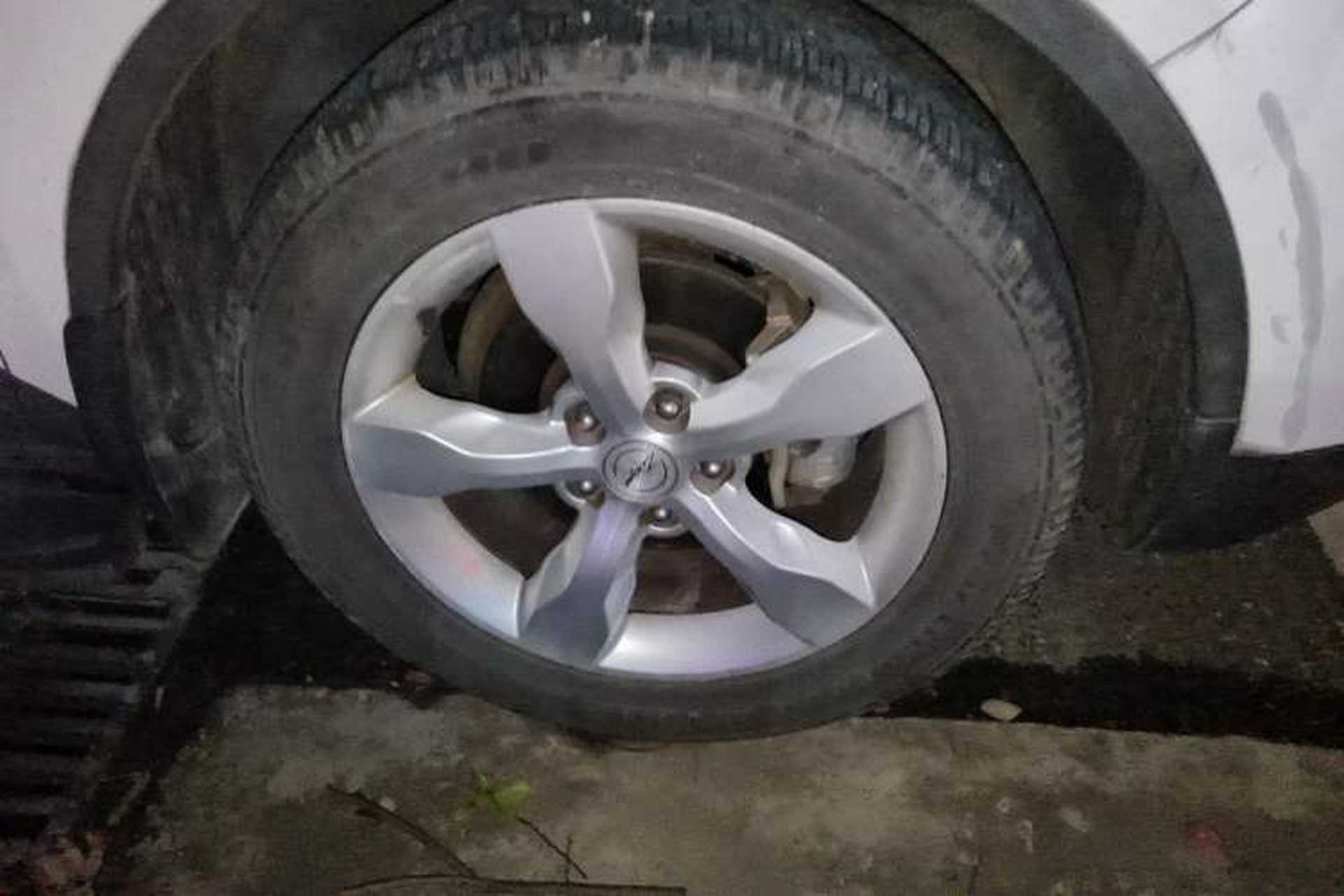Used Zotye Domy X5 2015 1.5T Manual Luxury Version China IV Standard Right Front Wheel Hub