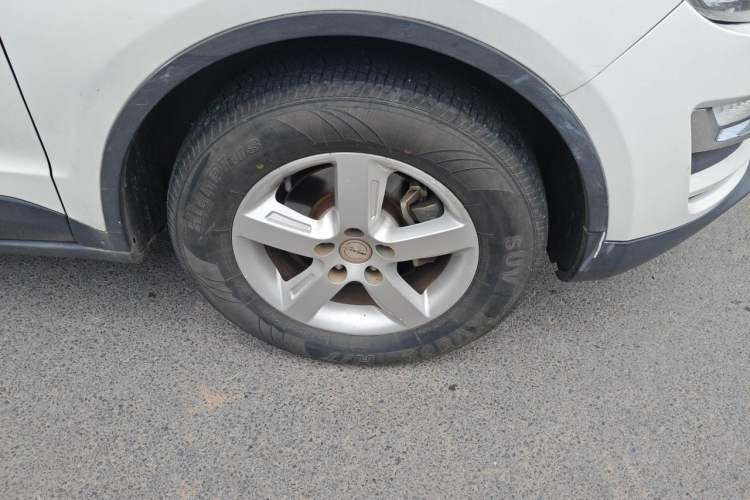 Used Zotye Domy X5 2015 1.5T Manual Luxury Version China IV Standard Right Front Wheel Hub