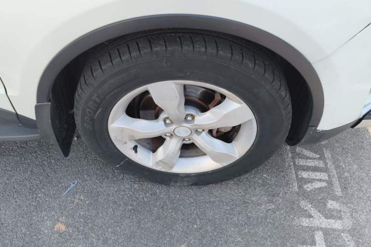 Used Zotye Domy X5 2015 1.5T CVT ZhiXian Model China IV Standard Right Front Wheel Hub