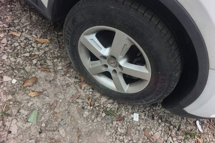 Used Zotye Domy X5 2015 1.5T CVT Landlord Model China IV Standard Right Front Wheel Hub