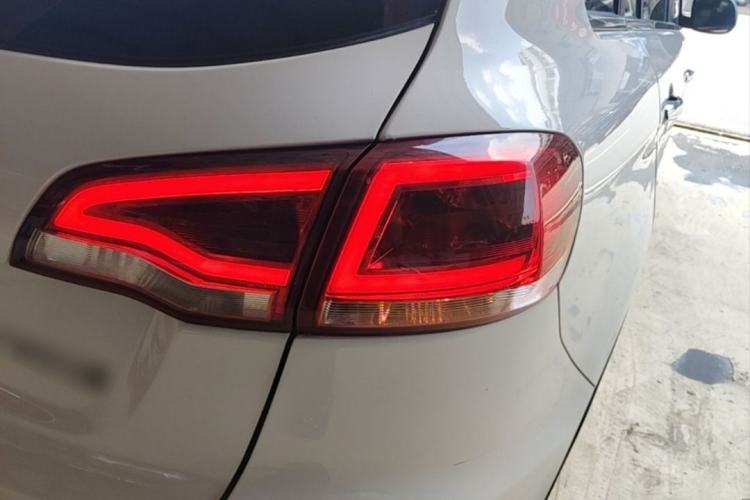Used Zotye Domy X5 2015 1.5T CVT ZhiXian Trim China V Standard Right Rear Taillight