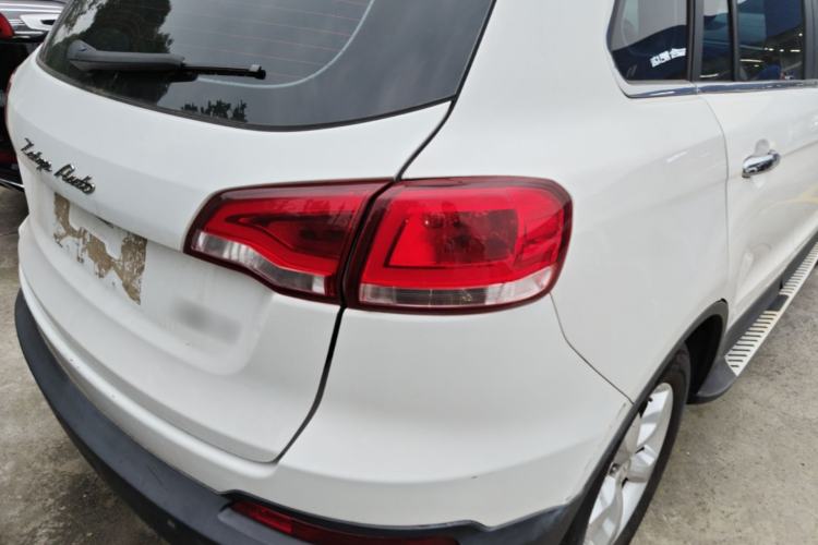 Used Zotye Domy X5 2015 1.5T Manual Luxury Version China IV Standard Right Rear Taillight