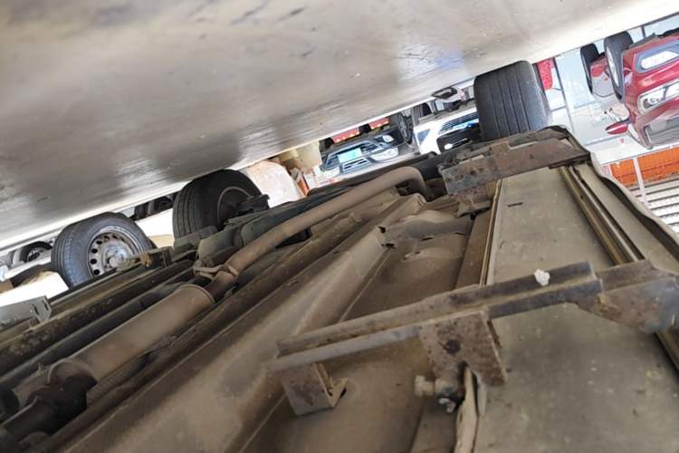 Used Zotye Domy X5 2015 1.5T CVT ZhiXian Trim China V Standard Right Side Sill