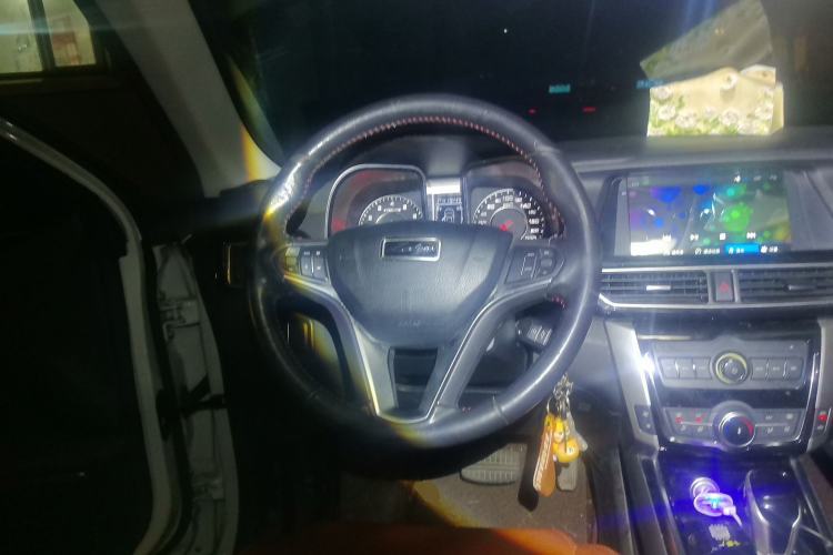 Used Zotye Domy X5 2015 1.5T CVT ZHANG GUI Model China V Standard Steering Wheel