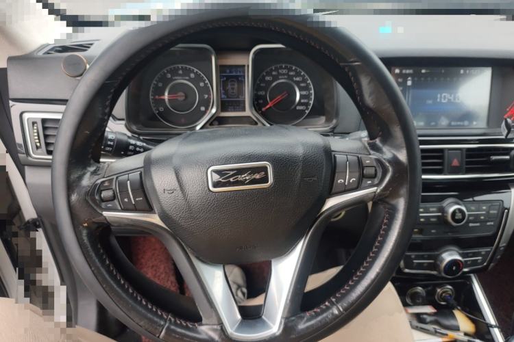 Used Zotye Domy X5 2015 1.5T Manual Luxury Version China IV Standard Steering Wheel