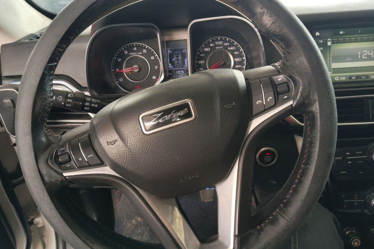 Used Zotye Domy X5 2015 1.5T Manual Luxury Version China IV Standard Steering Wheel