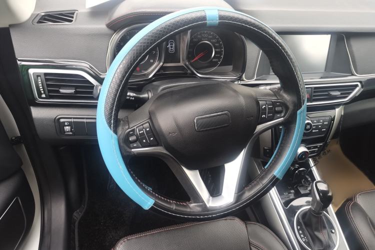 Used Zotye Domy X5 2015 1.5T CVT Landlord Edition China V Standard Steering Wheel