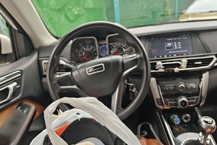 Used Zotye Domy X5 2015 1.5T Manual Elite Model China V Standard Steering Wheel