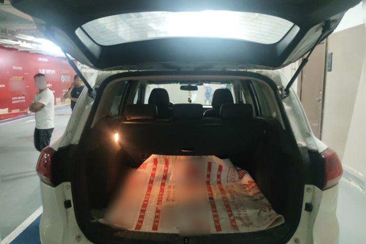 Used Zotye Domy X5 2015 1.5T CVT ZhiXian Model China IV Standard Trunk