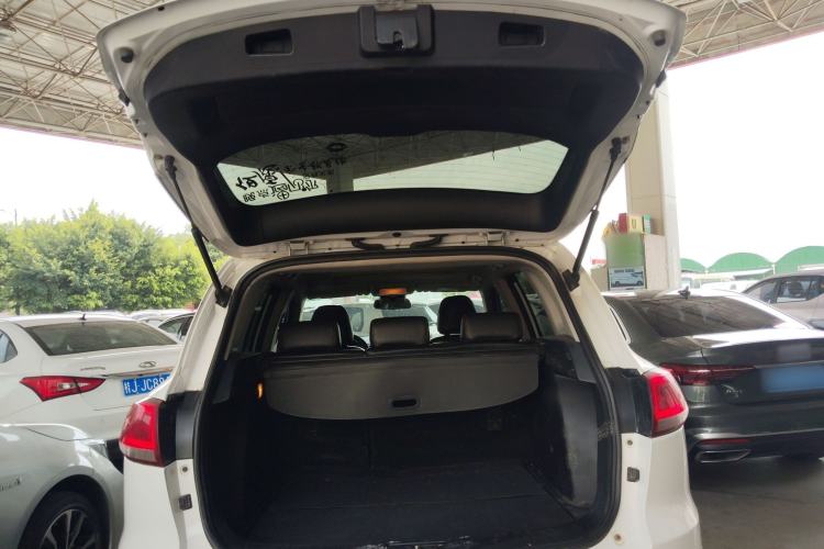 Used Zotye Domy X5 2015 1.5T Manual Luxury Version China IV Standard Trunk