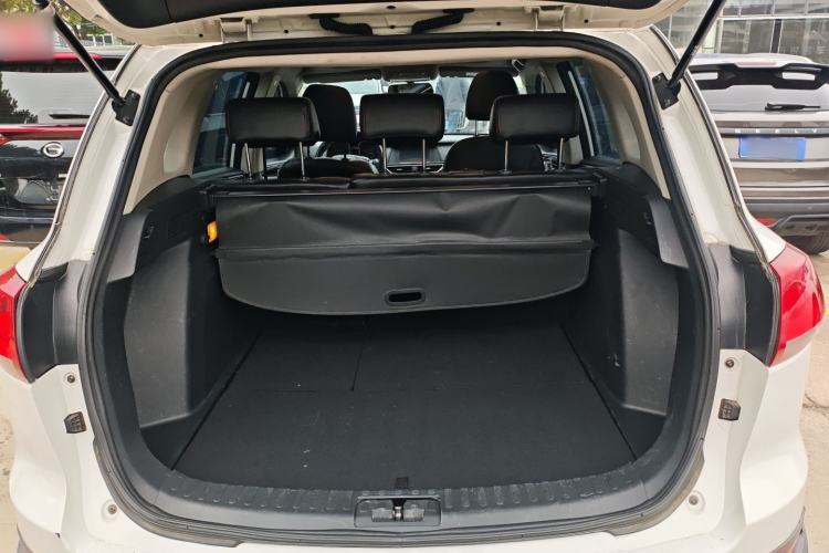 Used Zotye Domy X5 2015 1.5T Manual Luxury Version China IV Standard Trunk