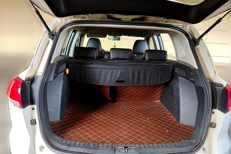 Used Zotye Domy X5 2015 1.5T Manual Luxury Version China IV Standard Trunk