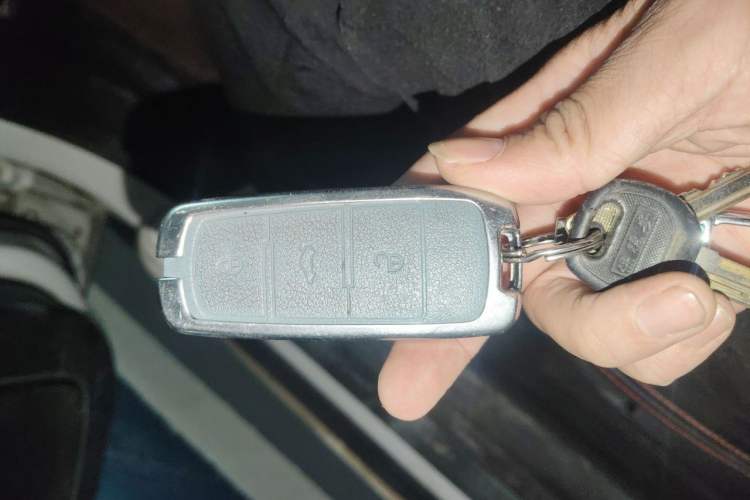 Used Zotye Domy X5 2015 1.5T CVT ZhiXian Model China IV Standard Vehicle Key