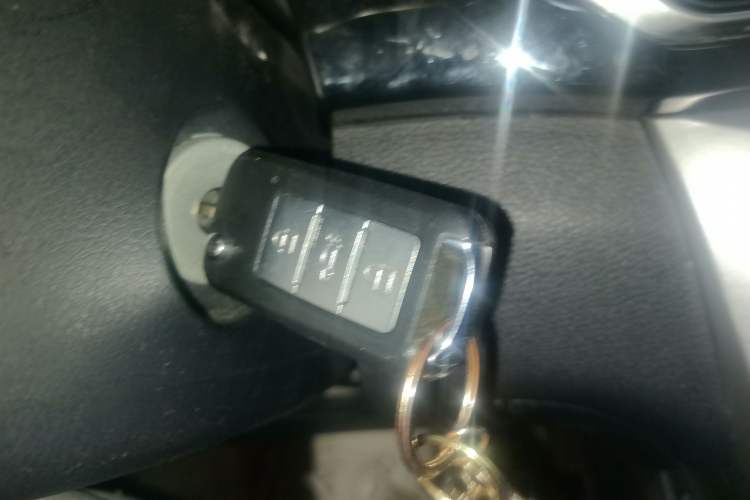 Used Zotye Domy X5 2015 1.5T CVT ZHANG GUI Model China V Standard Vehicle Key