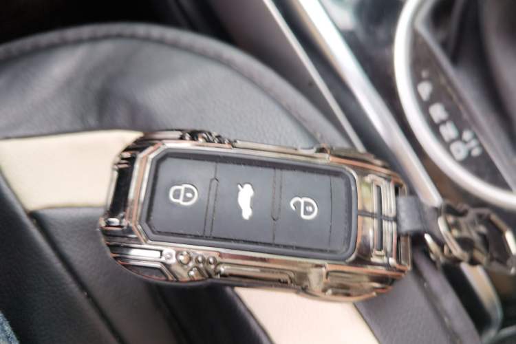 Used Zotye Domy X5 2015 1.5T CVT ZhiXian Model China IV Standard Vehicle Key