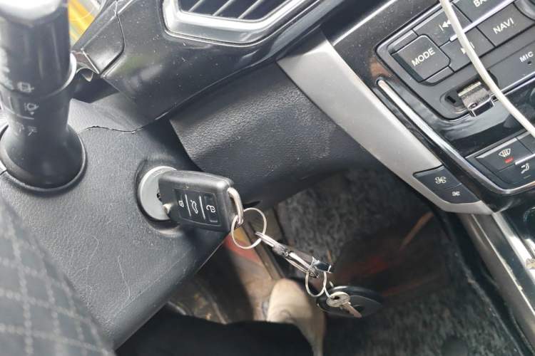 Used Zotye Domy X5 2015 1.5T Manual Luxury Version China IV Standard Vehicle Key