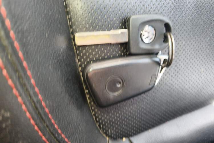 Used Zotye Domy X5 2015 1.5T CVT ZhiXian Trim China V Standard Vehicle Key