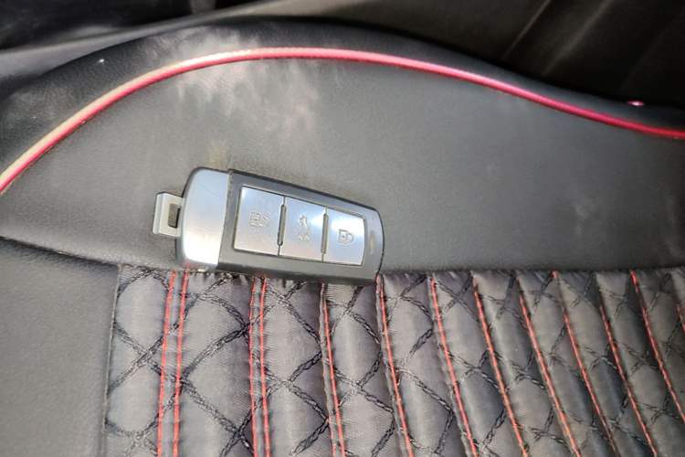 Used Zotye Domy X5 2015 1.5T CVT ZhiXian Model China IV Standard Vehicle Key