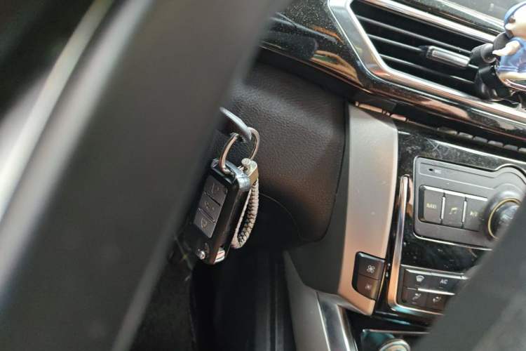 Used Zotye Domy X5 2015 1.5T Manual Elite Model China V Standard Vehicle Key