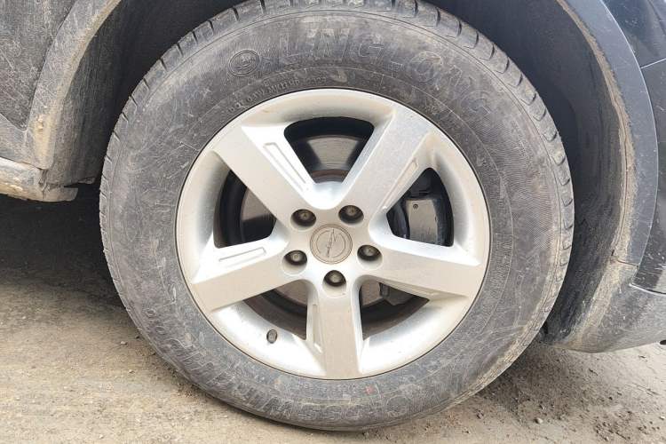 Used Zotye Domy X5 2016 1.5T Manual Elite 7-Seater China IV Standard Right Front Wheel Hub