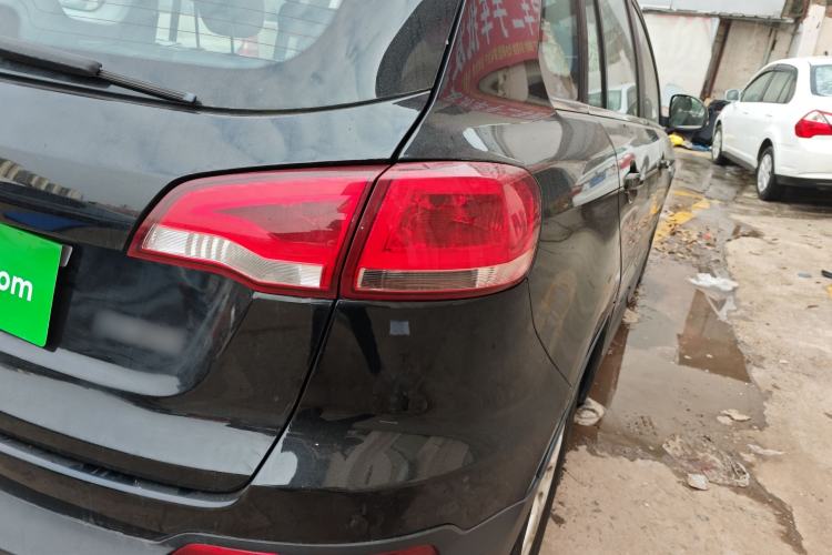 Used Zotye Domy X5 2016 1.5T Manual Luxury 7-Seater China V Emission Standard Right Rear Taillight