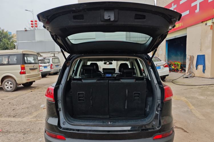 Used Zotye Domy X5 2016 1.5T Manual Luxury 7-Seater China V Emission Standard Trunk