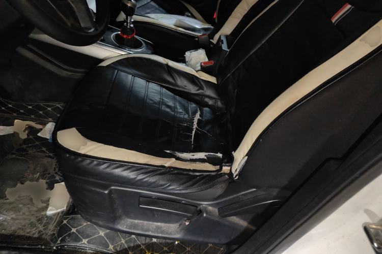 Used Zotye Domy X5 2016 1.5T Manual Elite 7-Seater China IV Standard Left Front Seat