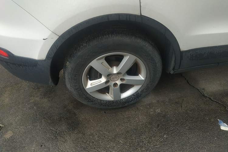 Used Zotye Domy X5 2016 1.5T Manual Luxury 7-Seater China V Emission Standard Right Rear Wheel Hub